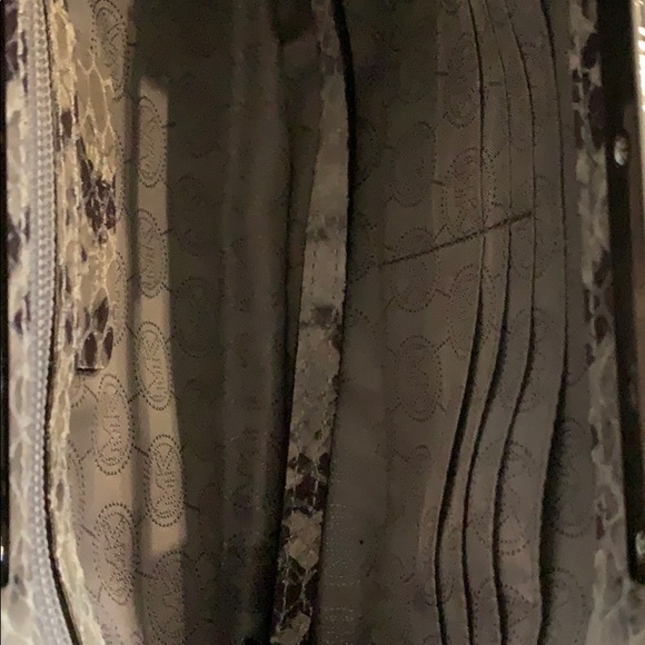 MICHAEL KORS Snakeskin gray clutch - Picture 5 of 6